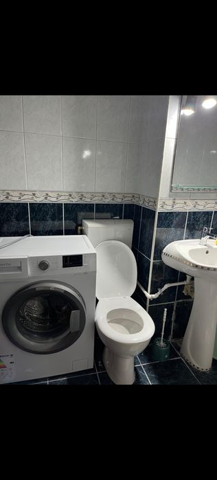 Închiriez apartament două camere