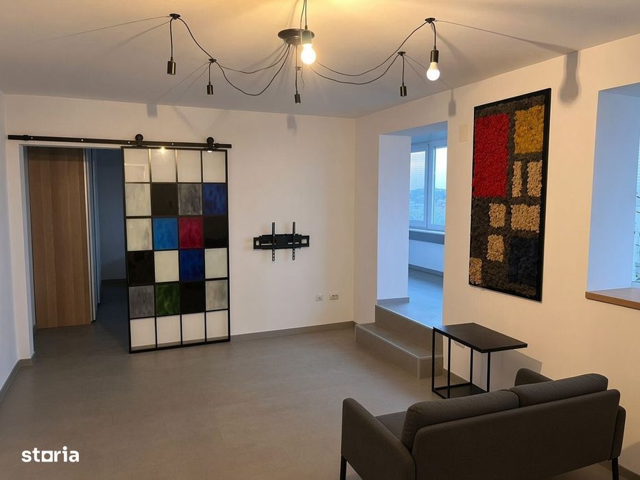 Apartament 3 camere | Balcon generos | Zona Piața Victoriei