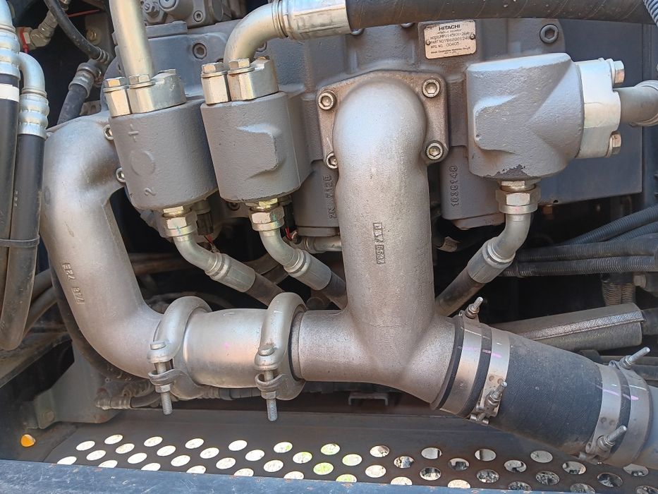 Vând excavator hitachi zaxis 300 LCN-6