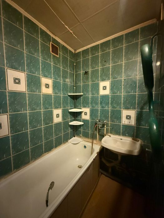 Продается двух комнатная квартира