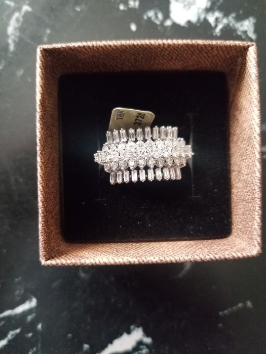 Кольцо бриллиантовое