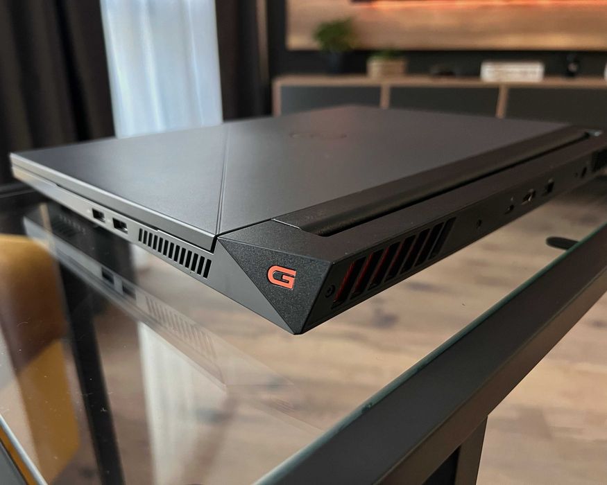 Dell G15 5530 i7 RTX 4060 8GB / 2TB SSD-Перфектно състояние В ГАРАНЦИЯ