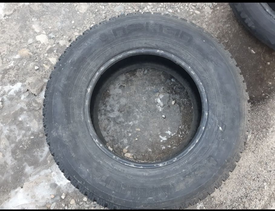 Продам комлект зимних шин б/у