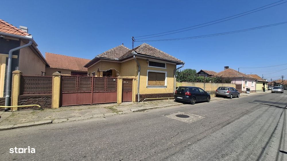 Casă cu 3 camere