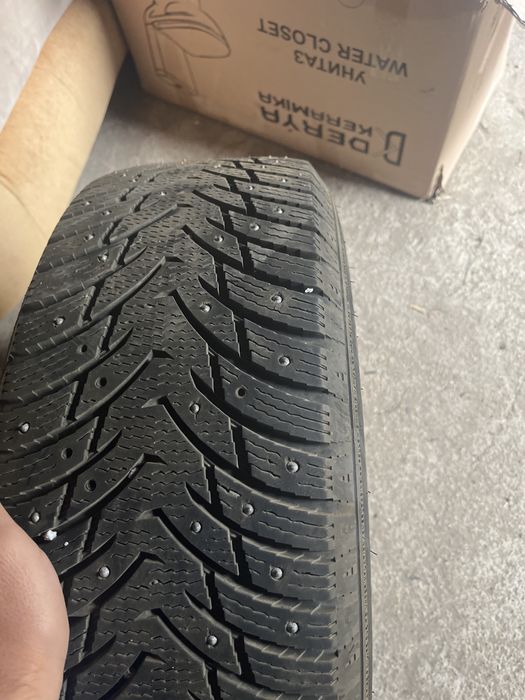 Шиный зима с дисками  215/60/R16