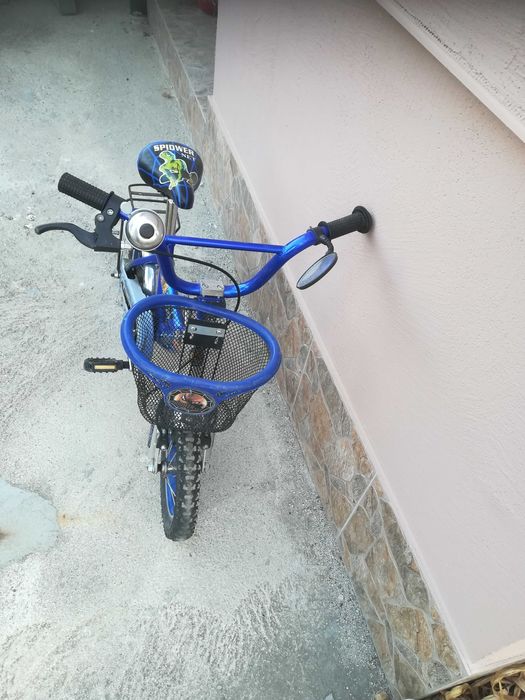 Продавам две детски колела 12 и 20 цола