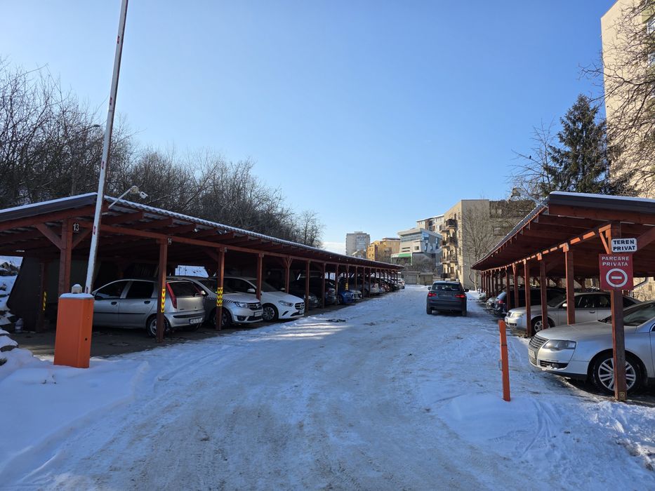 Loc de parcare / Copertina - Dambul Pietros - Parangului -teren PRIVAT