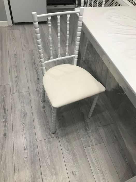 Стол стулья для кухни