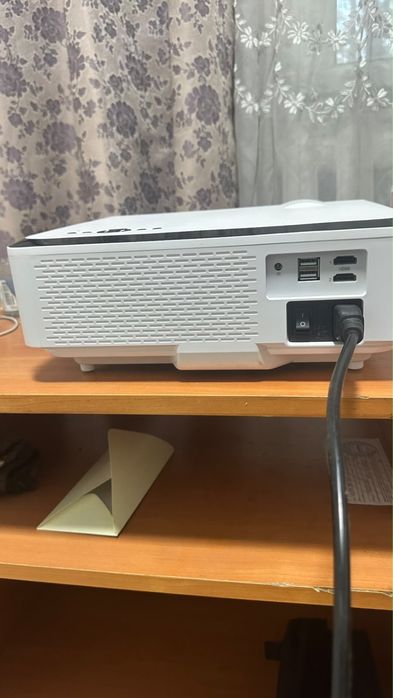 Продам проектор с wi-fi