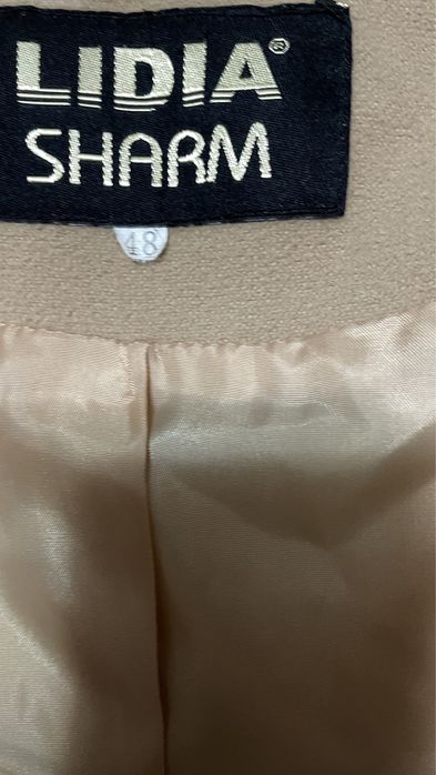 Женское демисезонное пальто