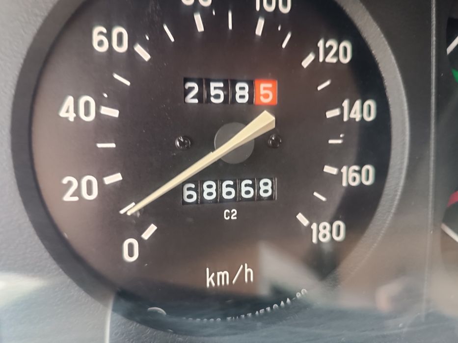 Жигули семёрка сатилади