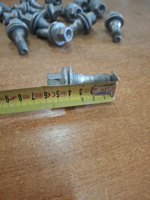 Șurub Prezoane roată Peugeot 208 2008 Citroen Opel 5×108