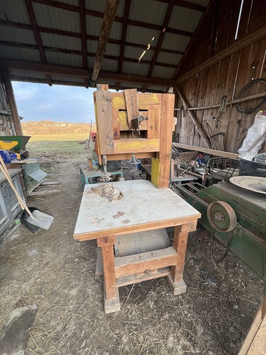 Circular bazic vertical