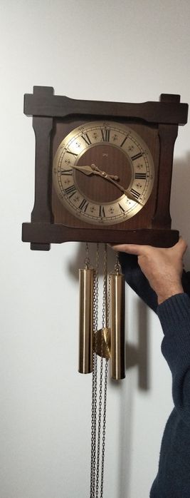 Vând ces de perete Colecție