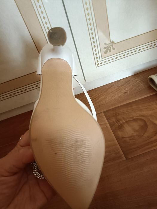 Срочно продам туфли