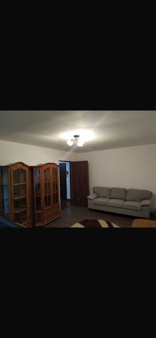 Inchiriez apartament 4 camere Focsani
