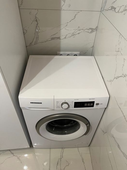 Mașină de spălat rufe 8kg- HEINNER- nouă