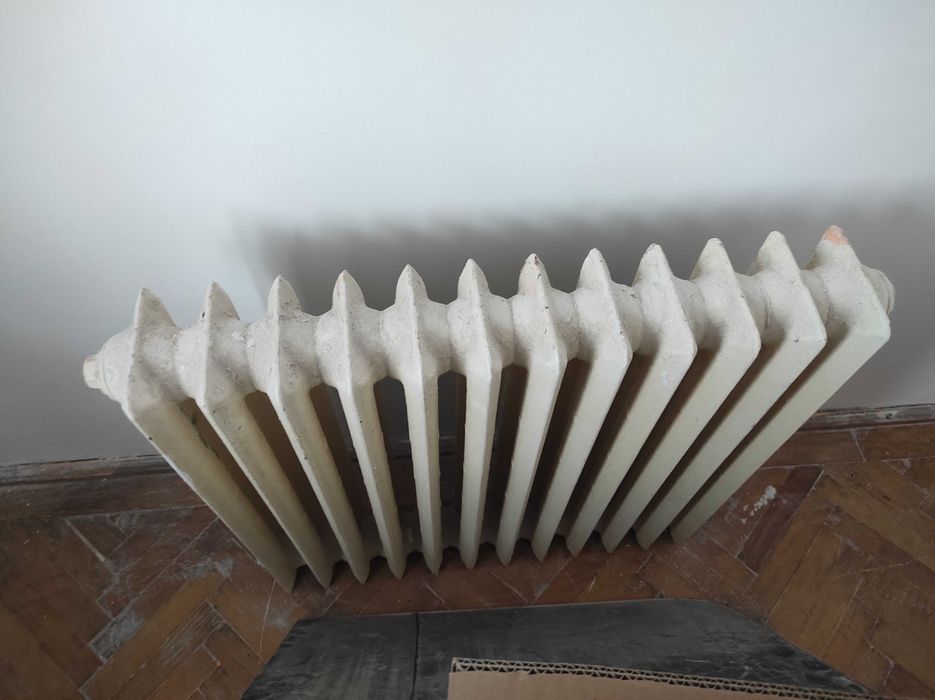 Vand 3calorifere de fonta (9,11,12 elementi)