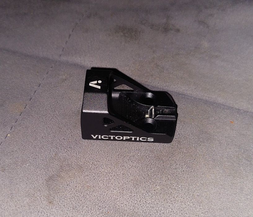 Бързомер VictOptics SRD 1x20x25  с червена точка EDC