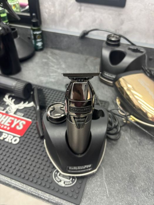 Продам триммер Babyliss-pro