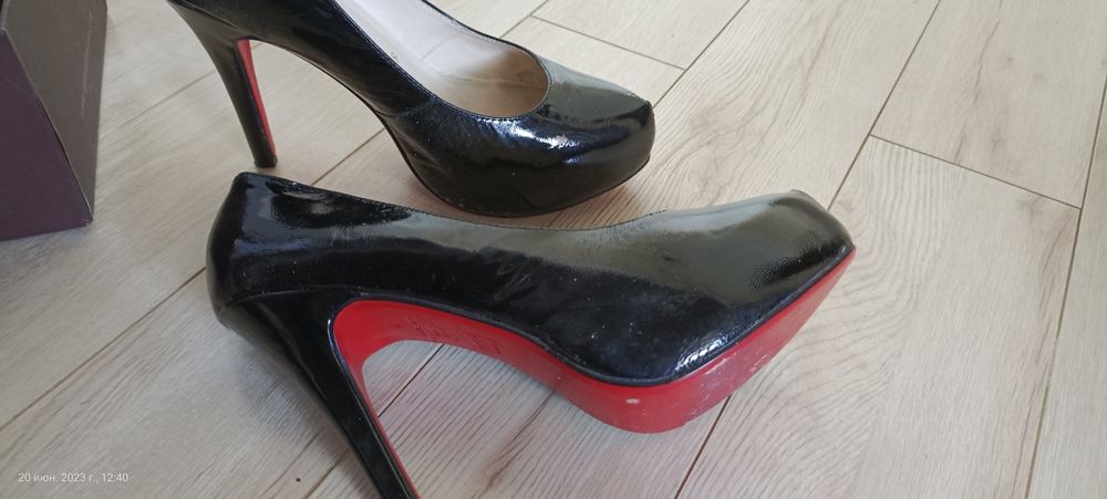 Обуви с размером 39