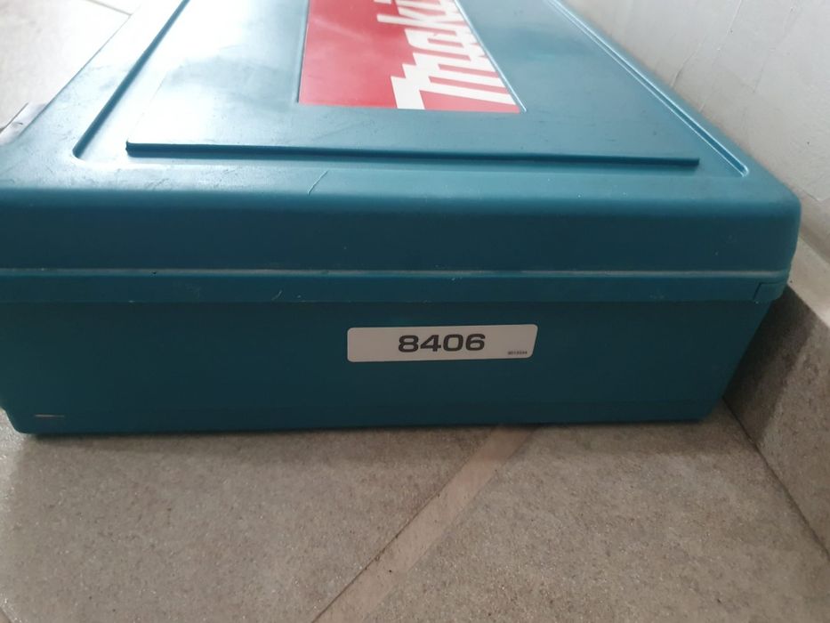 Bormasina Makita 8406