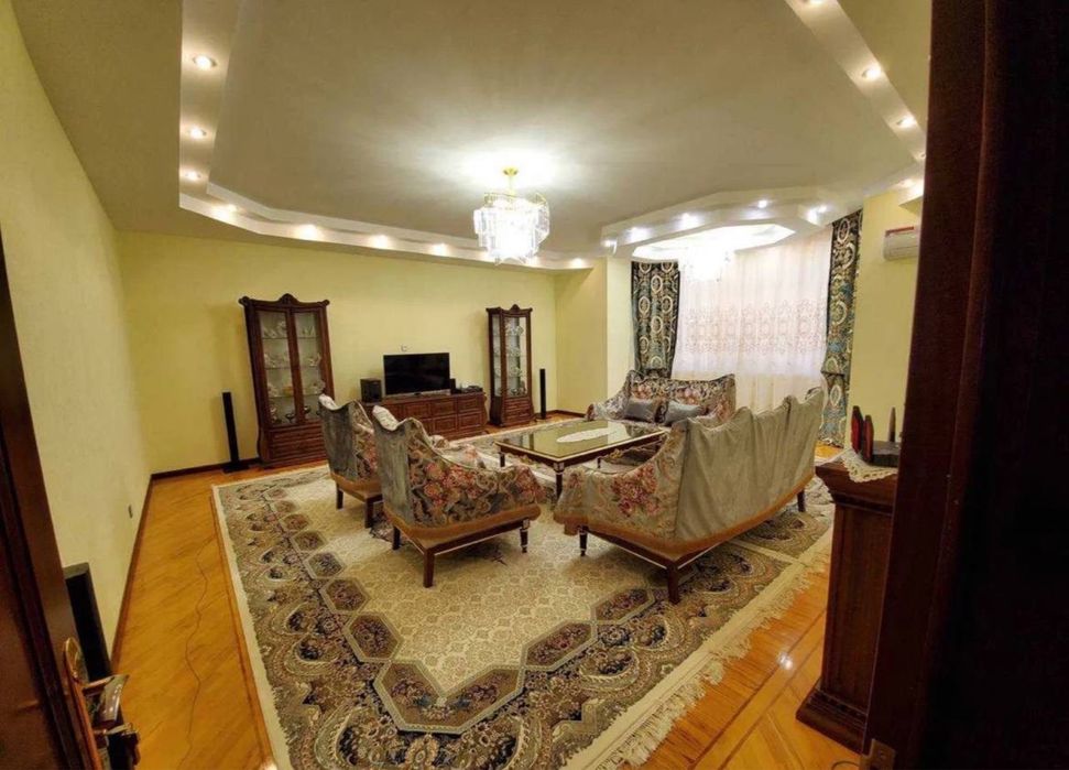 Ул. Тарас Шевченко 4/6/6 203 м2