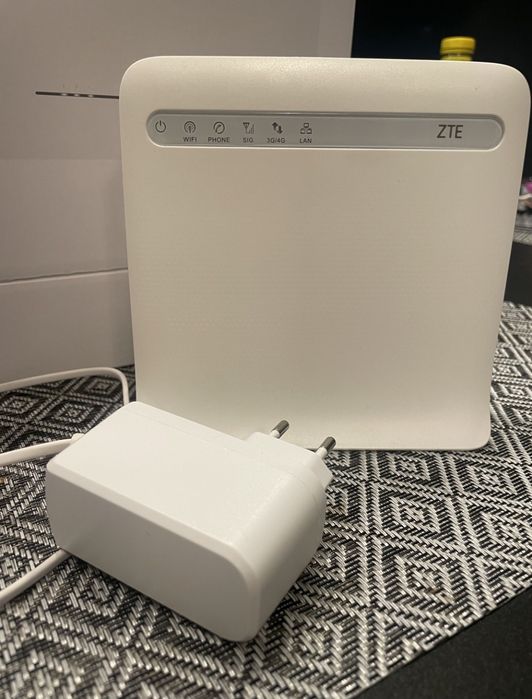 Routere wi fi trei modele disponibile