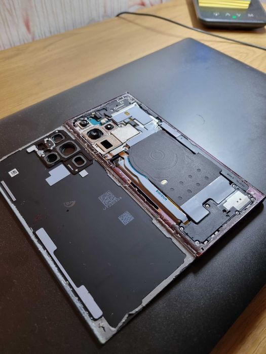 S22 Ultra Capac spate + baterie