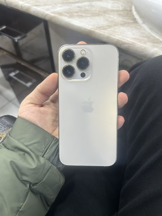 Iphone 13 pro gold