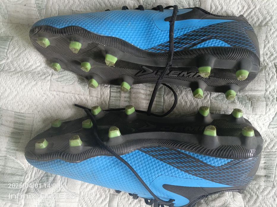 Бутсы       демикс