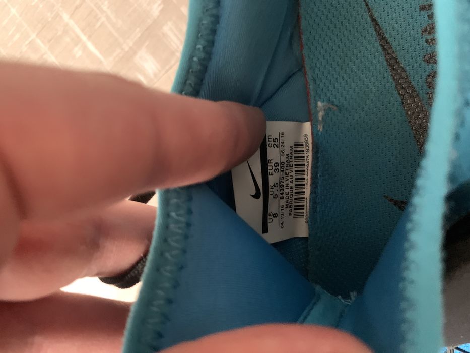 Adidasi Nike zoom 39