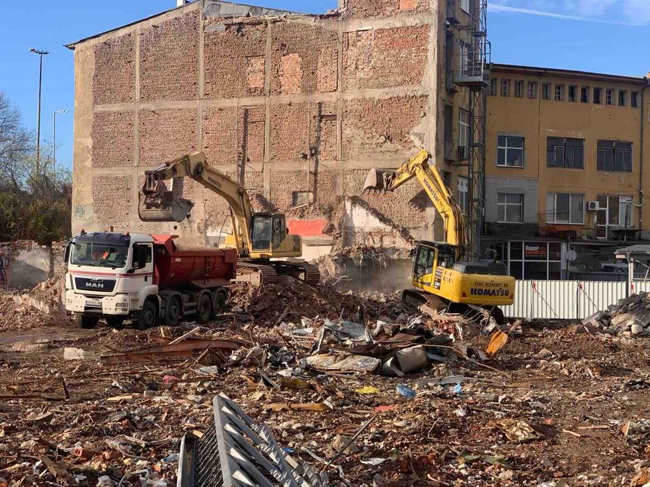 Събаряне - разрушаване, професионално на сгради и промишлени обекти