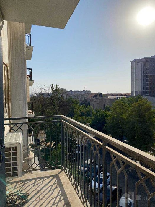 Светлая квартира в ЖК Хосият/Xosiyat