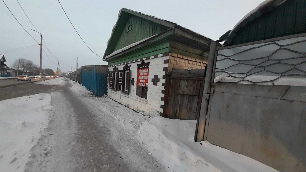 Продаётся дом с очень выгодной локацией.