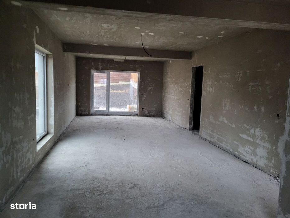 Duplex P+E, 120mp! Teren 400mp! Semifinisat! Loc. Dezmir!