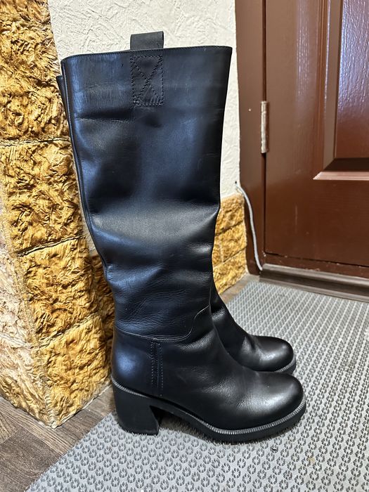 Продам зимние сапоги