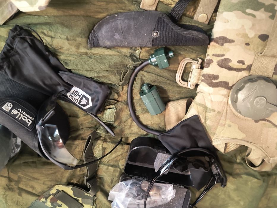 Камуфлаж екипировка оборудване