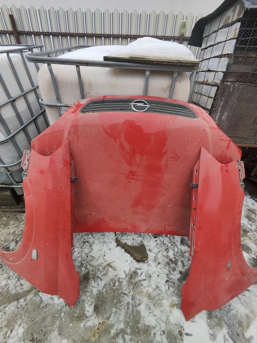 Vând piese Opel Astra g