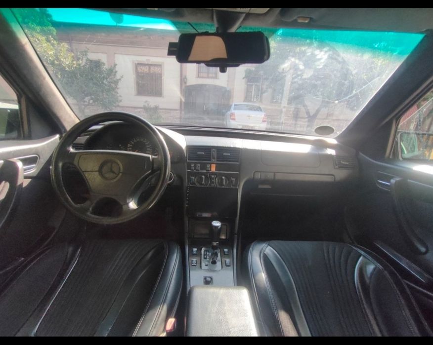 Mercedes w202 sotiladi