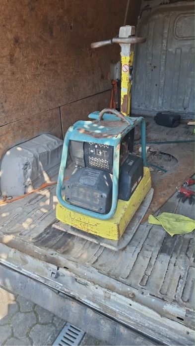 De inchiriat placa compactoare 210 kg