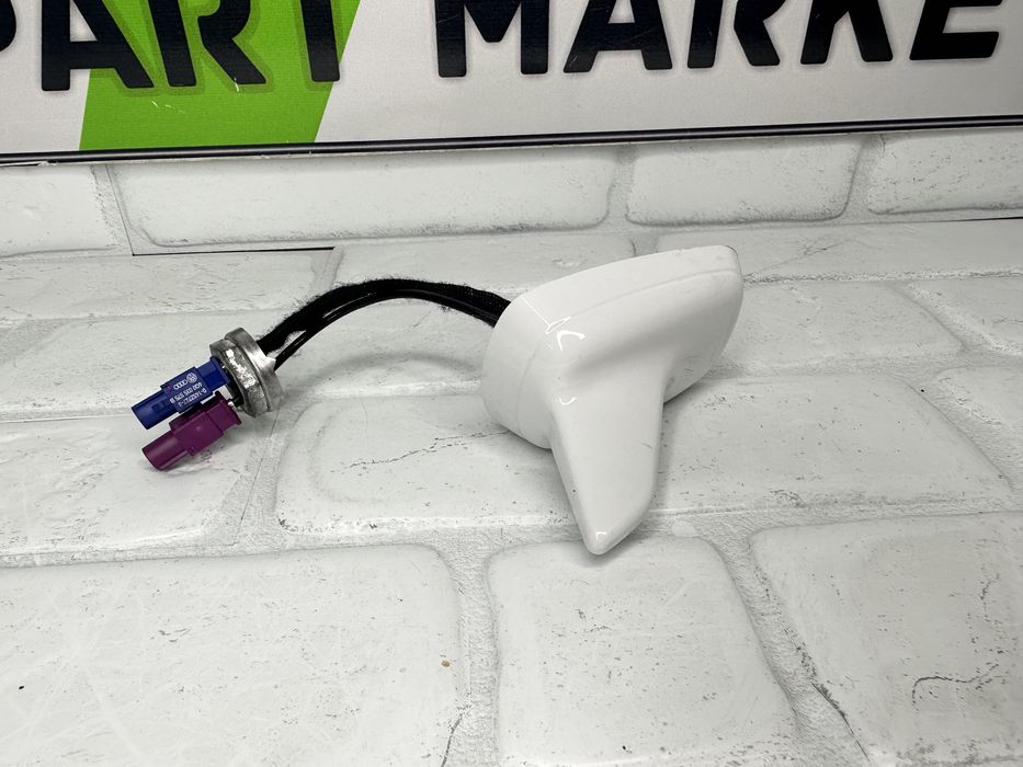 Антена AUDI Q5 SQ5 8R0035503E