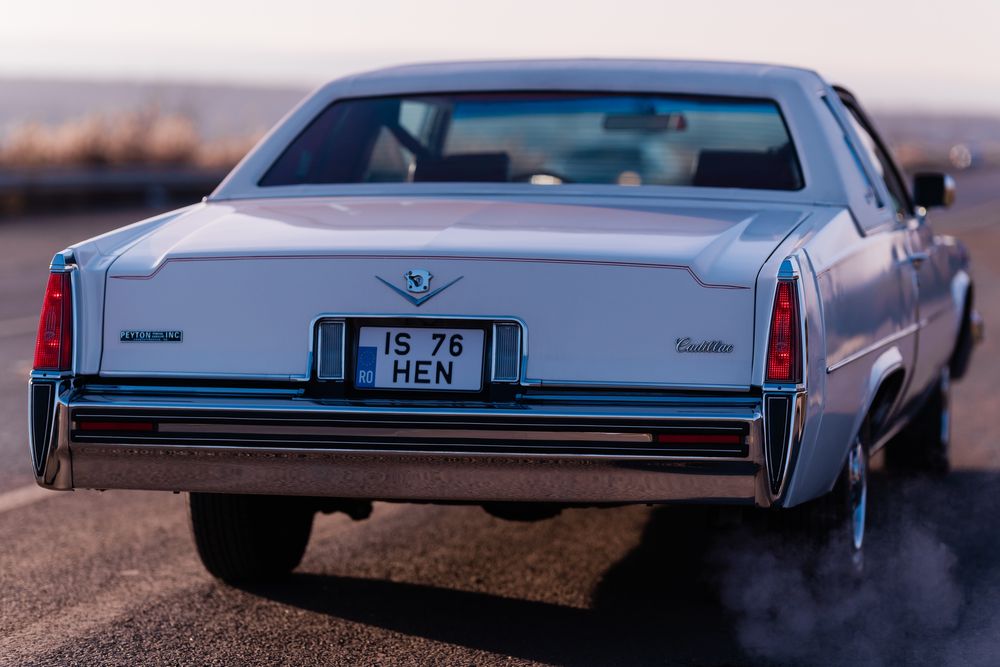 Cadillac Coupe de Ville 1977 atestat vehicul istoric