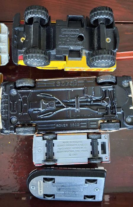 Лот метални колички - мачбокс, сику, полистил, хот уилс, корги,норев