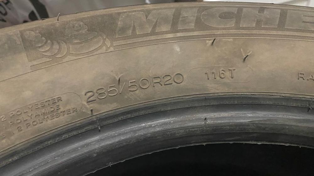 Продам зимние шины R20