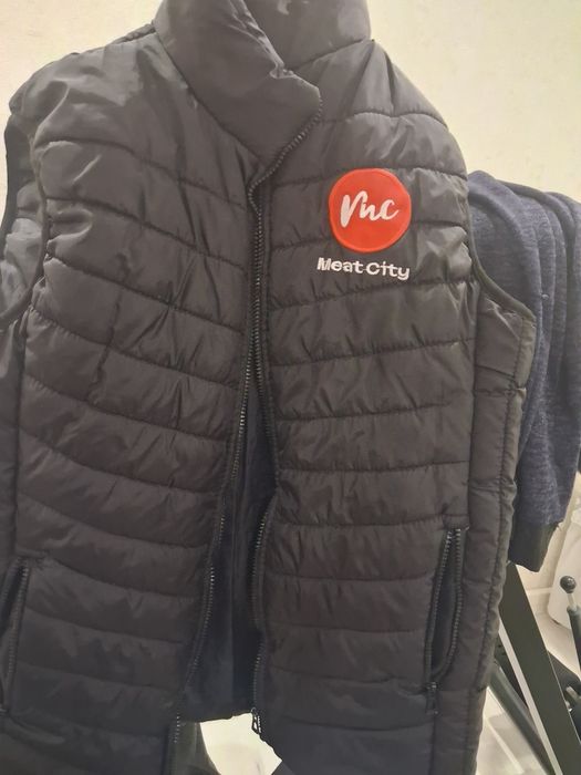 Продам безрукавка