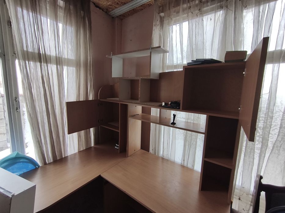 Продам диван и угловой стол