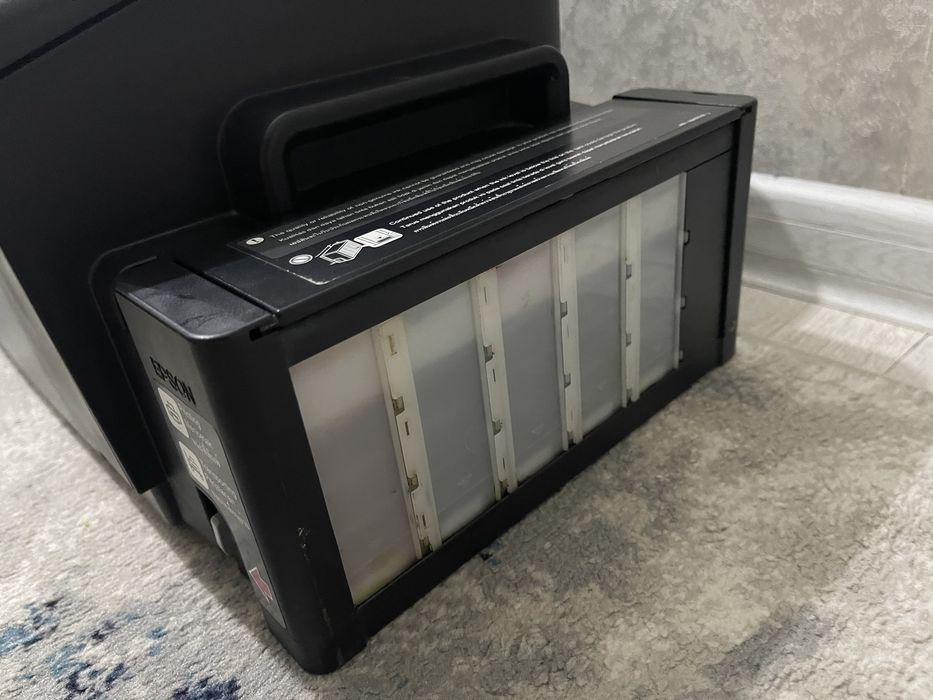 Продам А3 цветной принтер Epson L1300