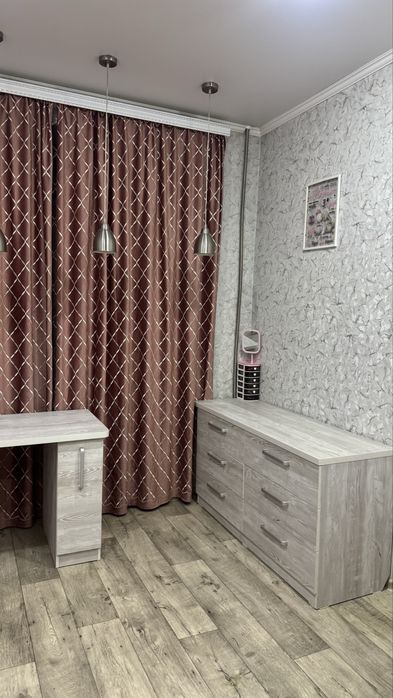 Продается 3 комнатная сталинка