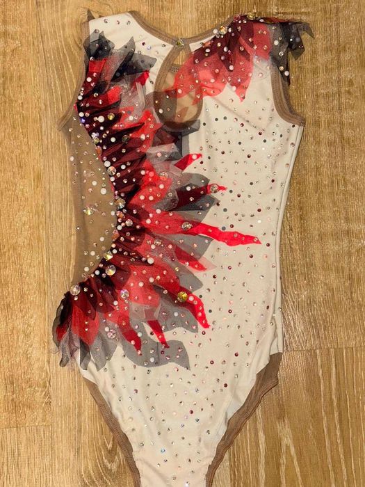 Трико за художествена гимнастика